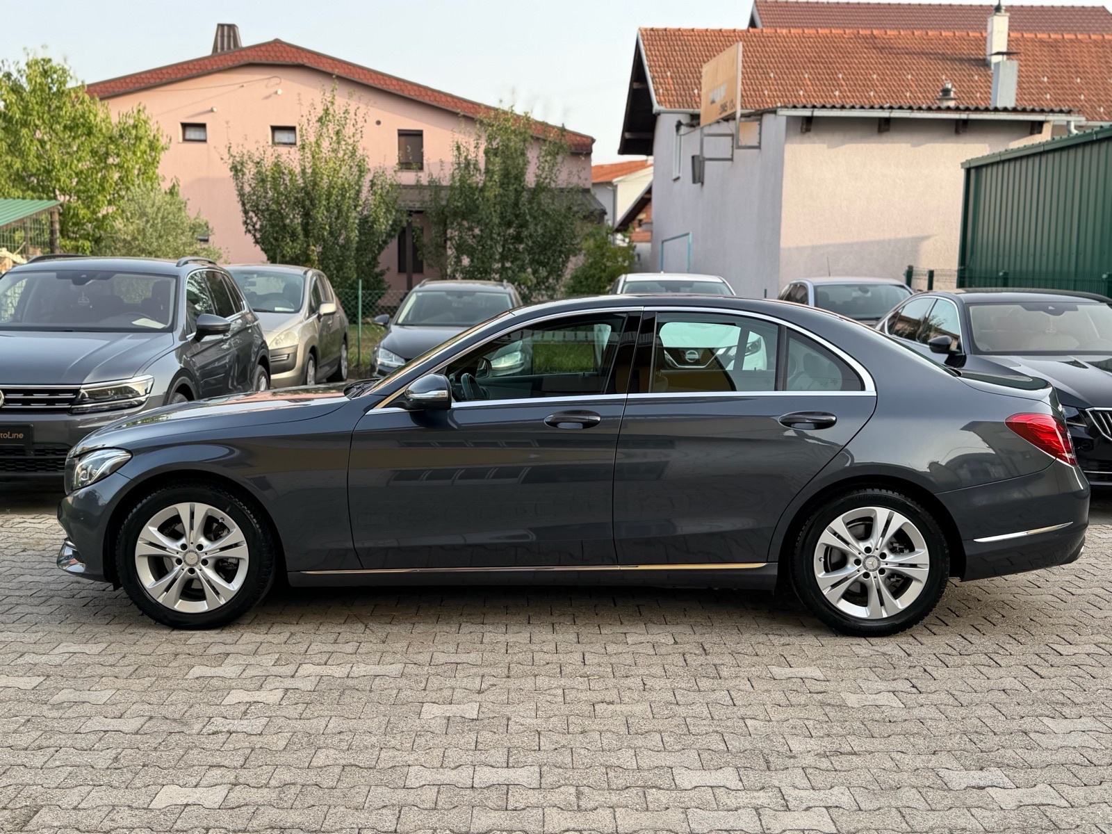 Mercedes-Benz C-klasa 220 CDI Aut. Avantgarde, Kamera, ILS, Servisna, fotografija 12