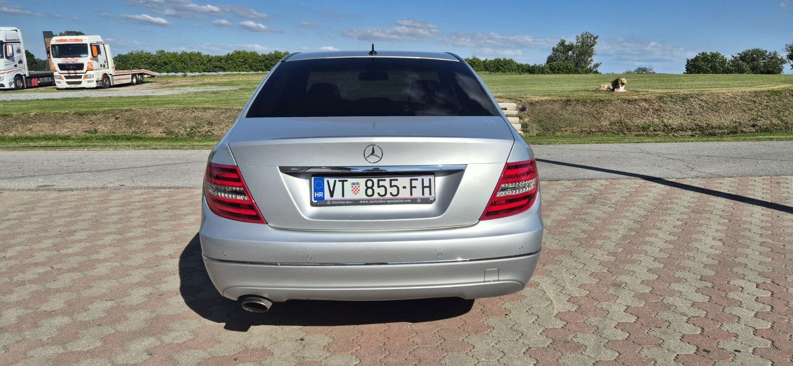 Mercedes-Benz C-klasa 220 CDI automatik, fotografija 10
