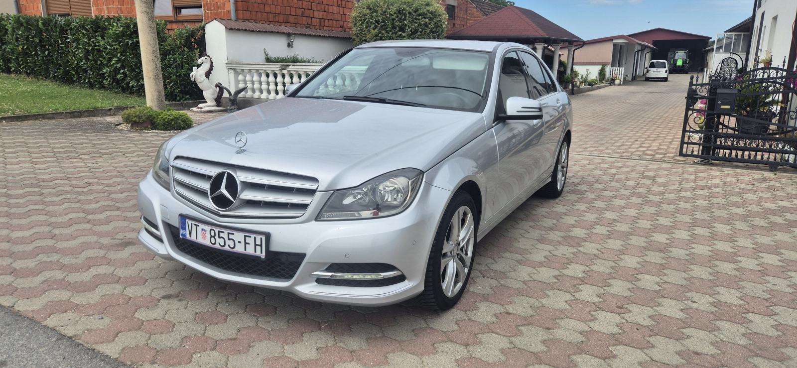 Mercedes-Benz C-klasa 220 CDI automatik, fotografija 8