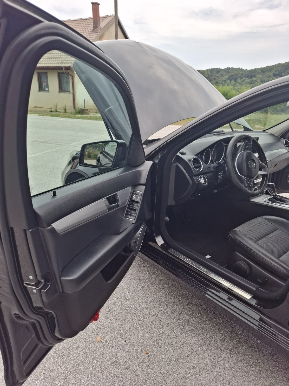 Mercedes-Benz C-klasa 220 CDI automatik ***HITNO***, fotografija 3