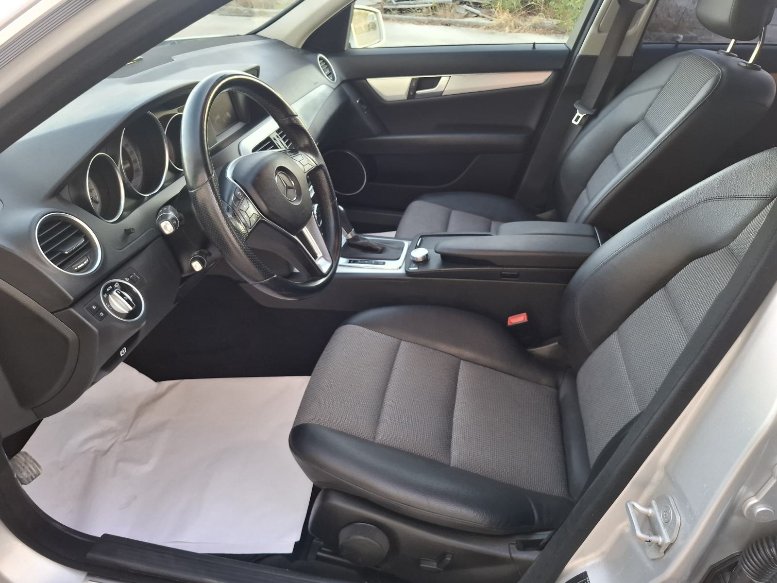 Mercedes-Benz C-klasa 220 CDI automatik, fotografija 8