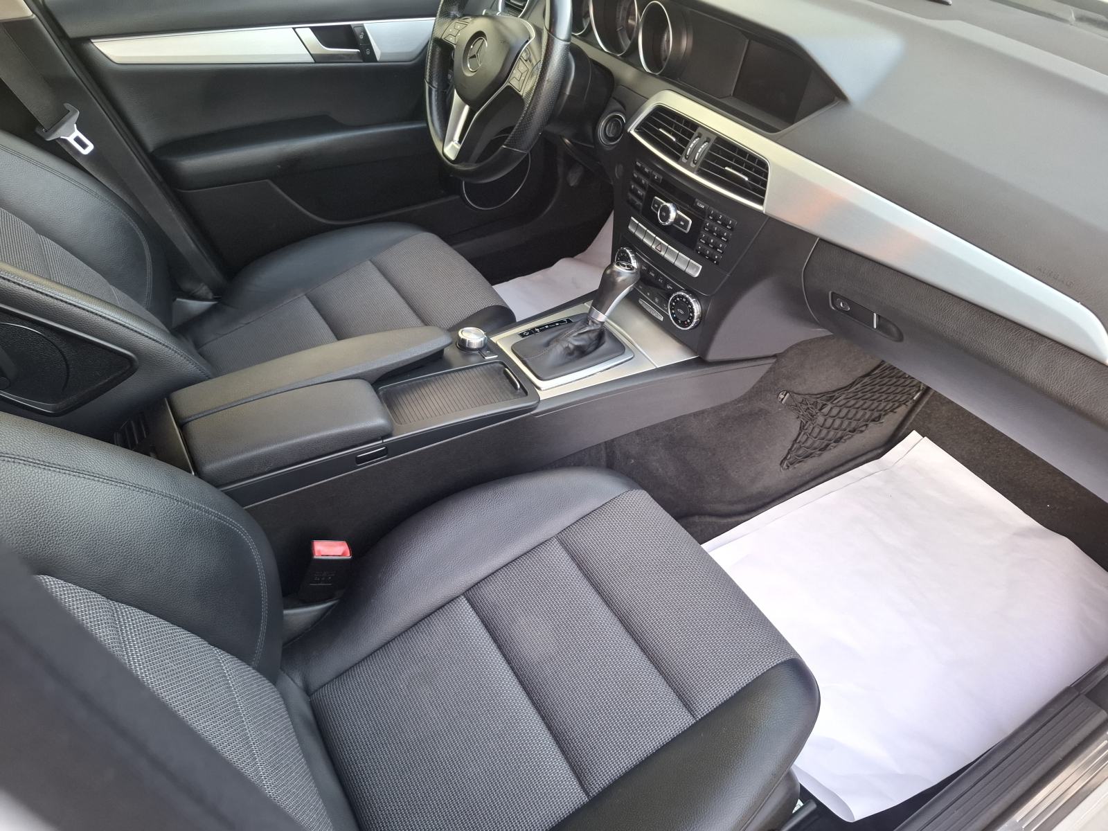 Mercedes-Benz C-klasa 220 CDI automatik, fotografija 11