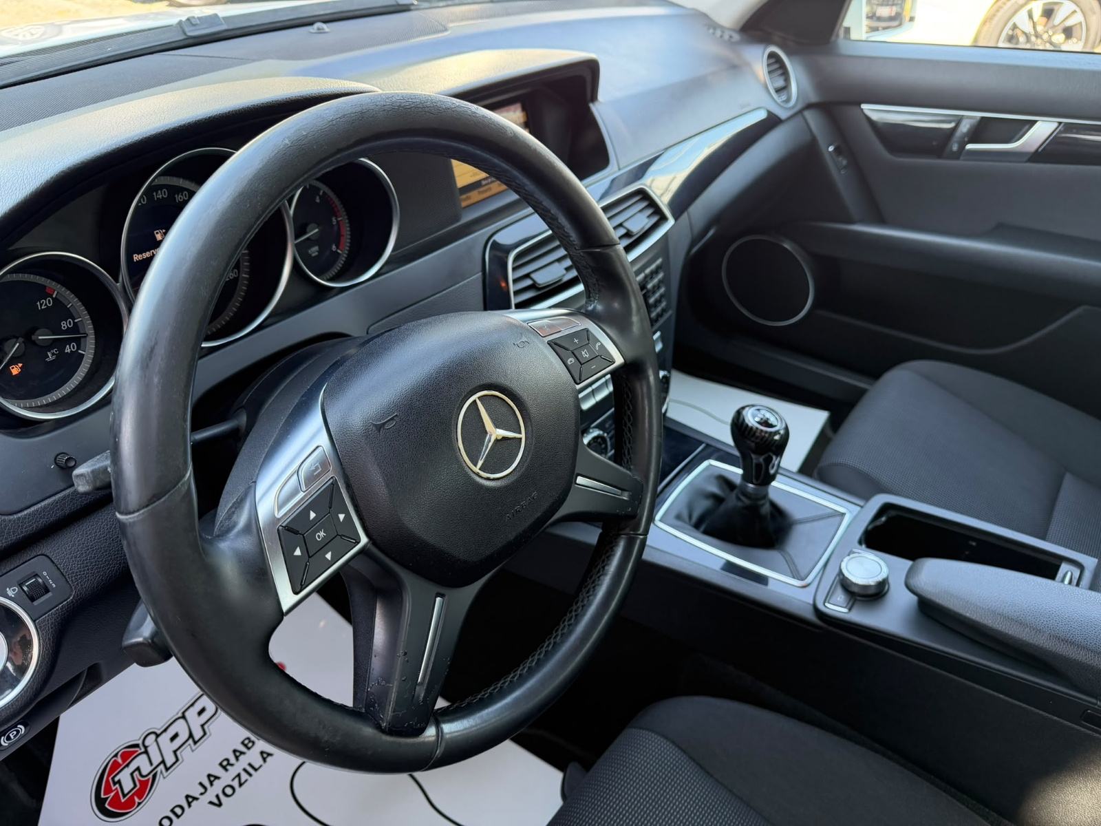 Mercedes-Benz C-klasa 220 CDI KLIMA - REGISTRIRAN - AUTOKREDIT, fotografija 9