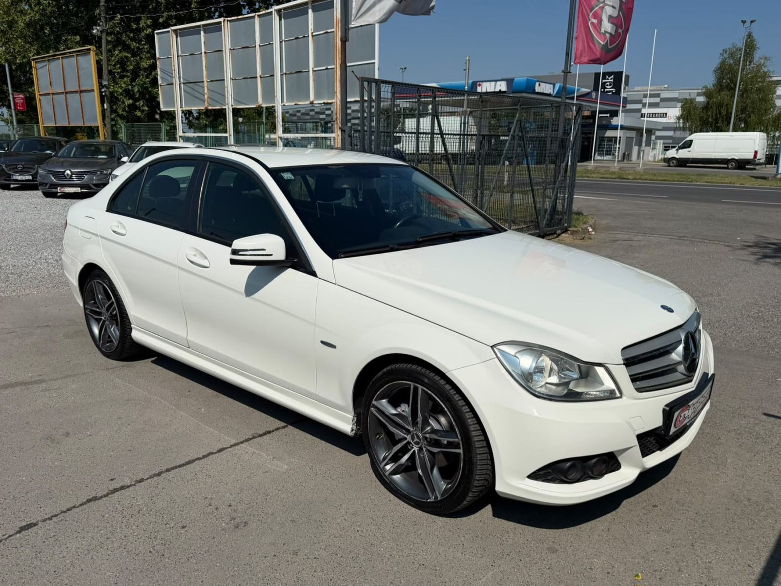 Mercedes-Benz C-klasa 220 CDI KLIMA - REGISTRIRAN - AUTOKREDIT, fotografija 8