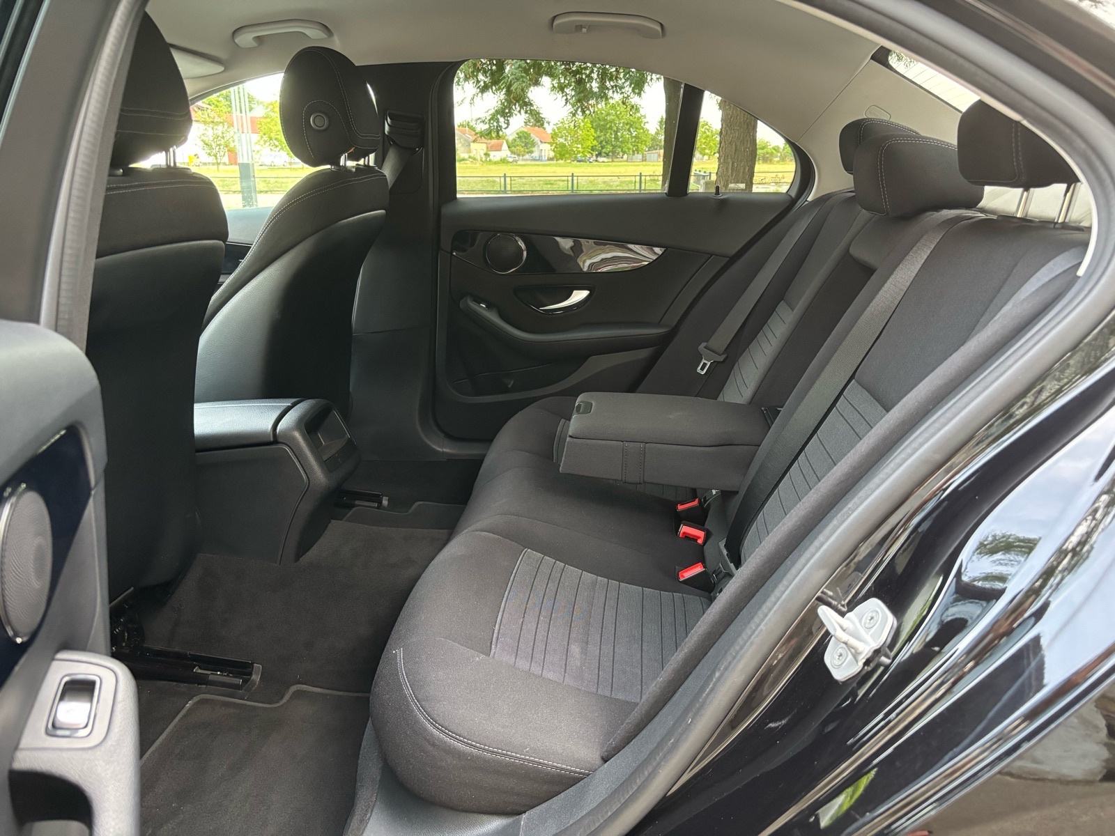 Mercedes-Benz C-klasa 220 CDI AVANTGARDE, KAO NOV, JAMSTVO ✅️, fotografija 19