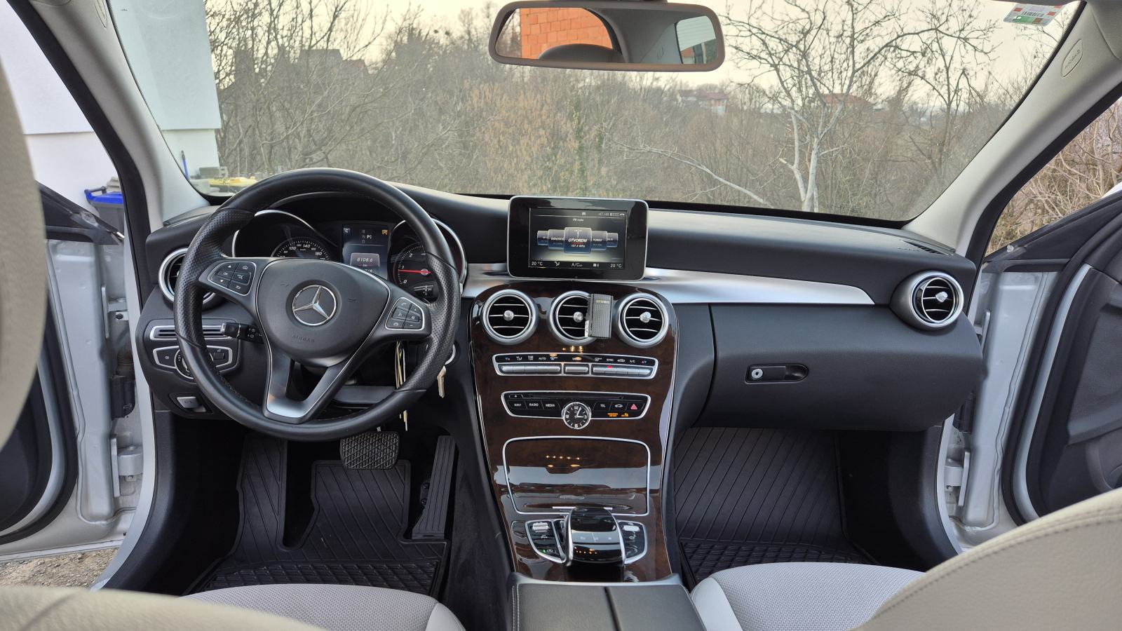 Mercedes-Benz C-klasa 220d 4MATIC automatik HR AUTO NEOSTAR POGODNOSTI, fotografija 11