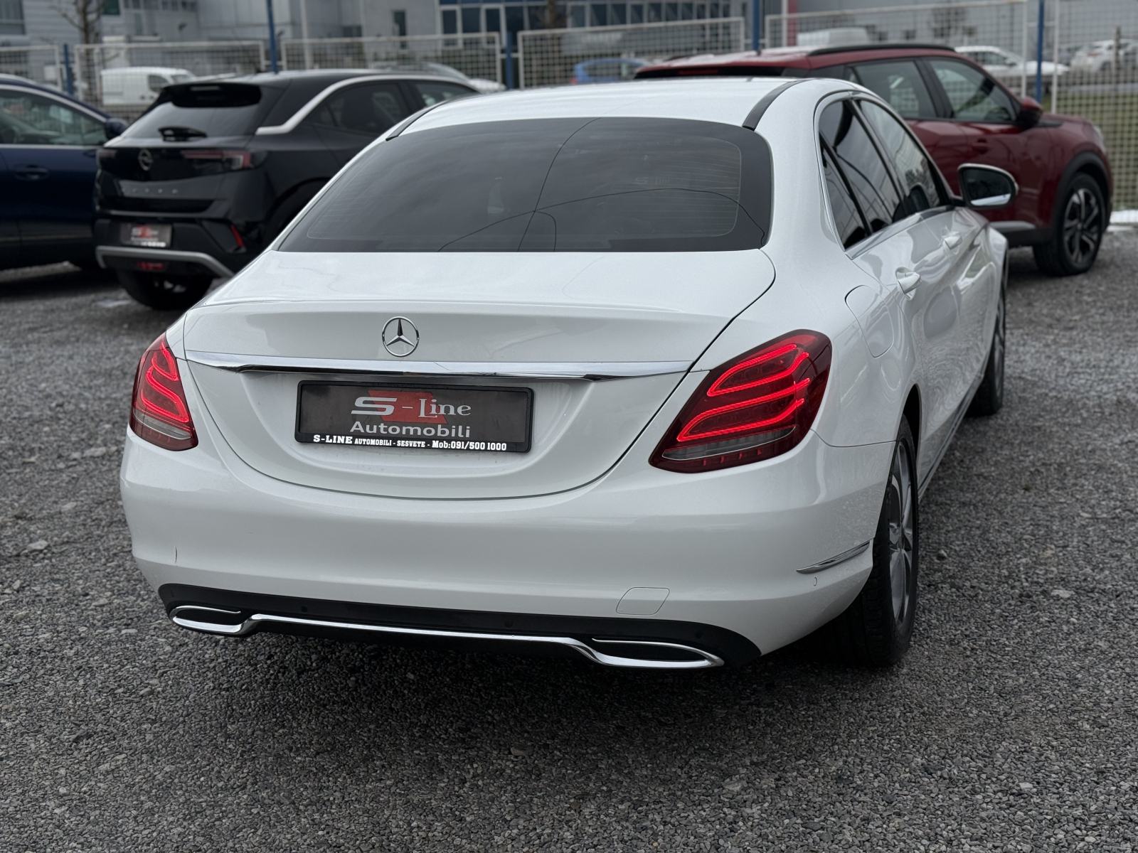 Mercedes-Benz C-klasa 220 D 7G *Exclusive* Head-up* Garancija 12mj.*, fotografija 3
