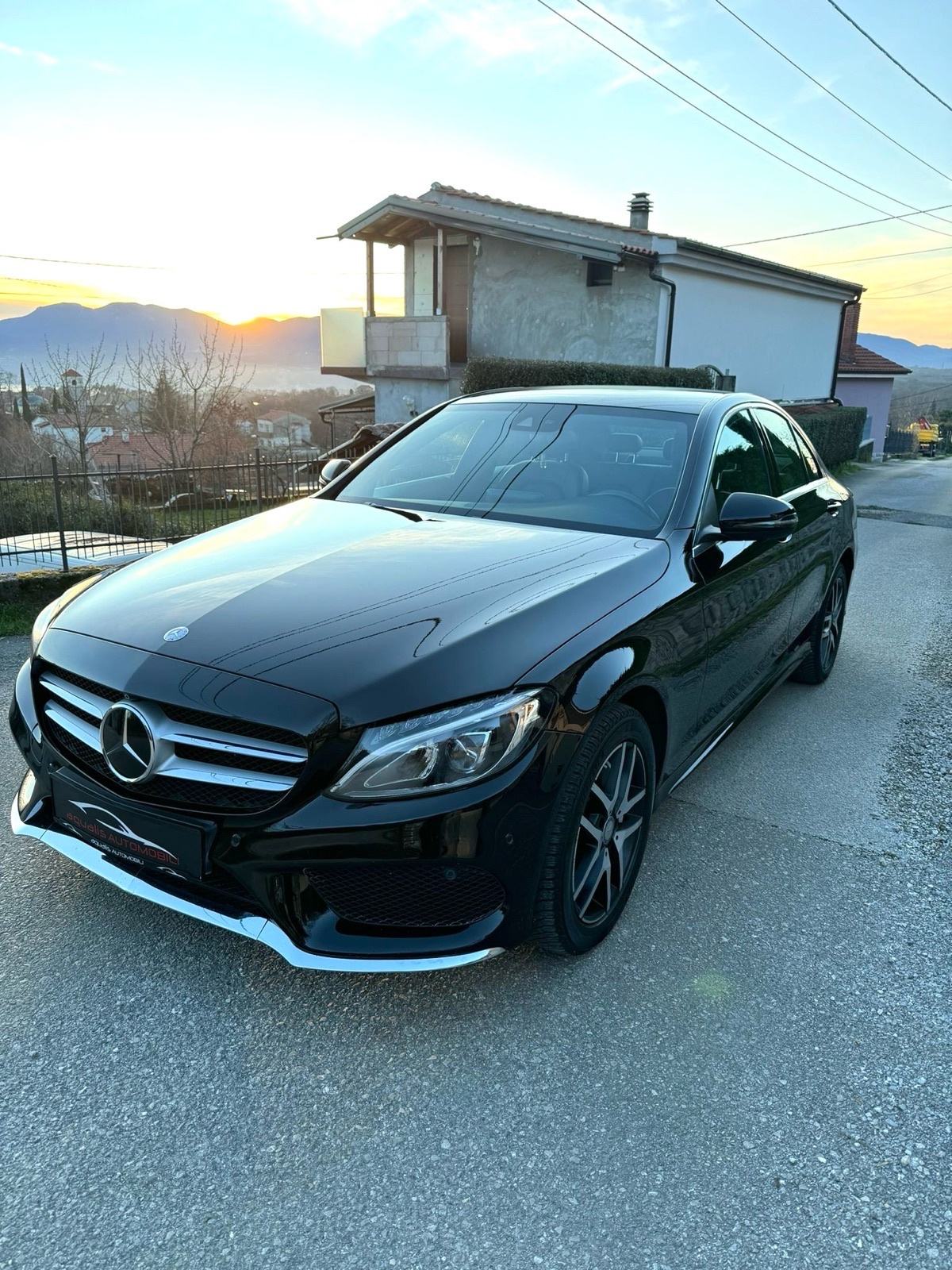 Mercedes-Benz C-klasa 220 d AMG automatik 4 Matic, fotografija 2