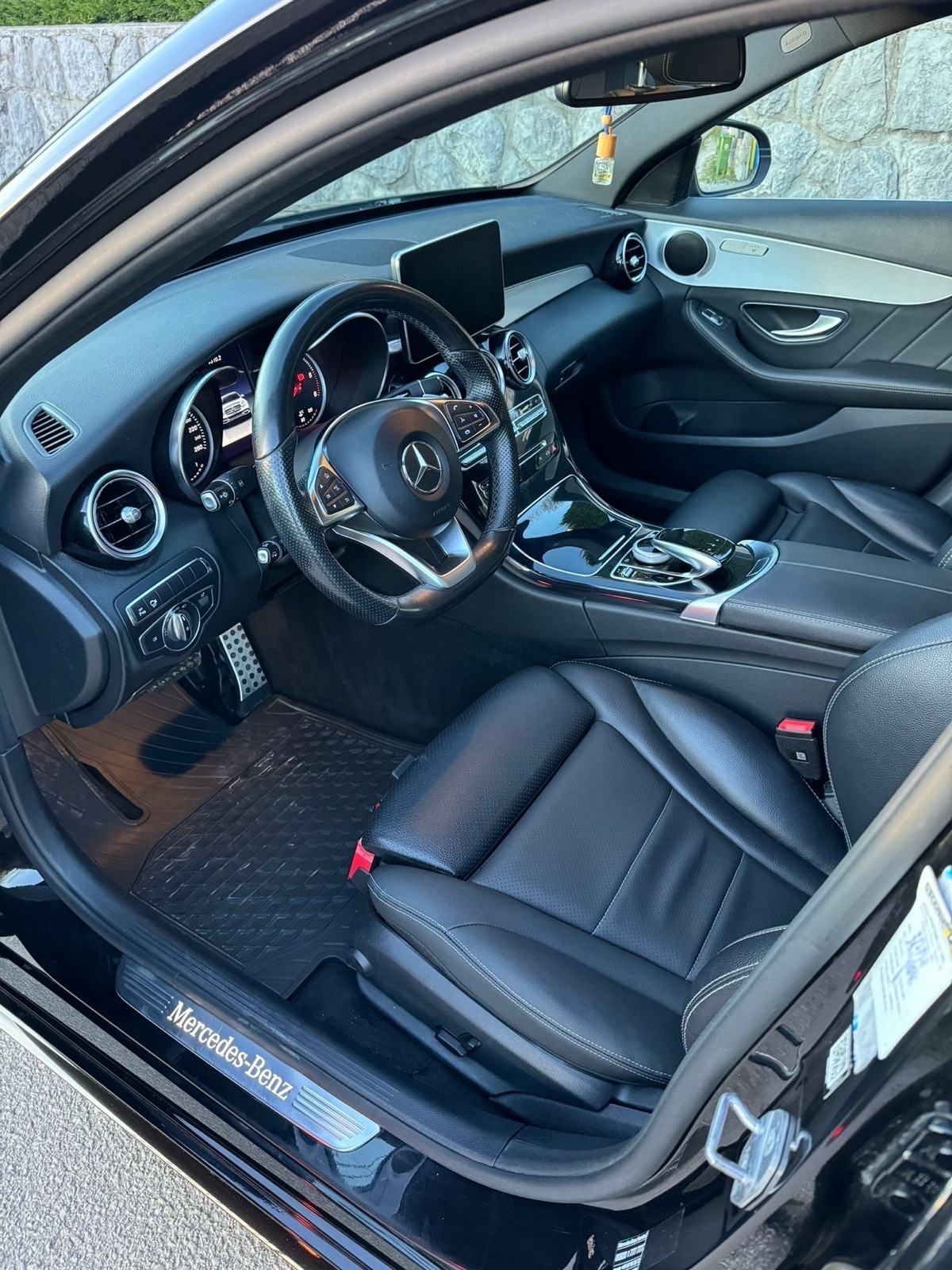 Mercedes-Benz C-klasa 220 d AMG automatik 4 Matic, fotografija 11