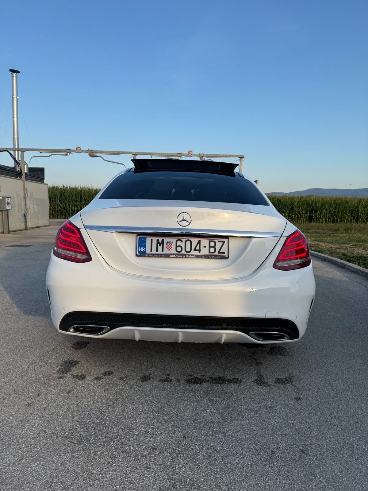 Mercedes-Benz C-klasa 220 d AMG automatik, fotografija 2