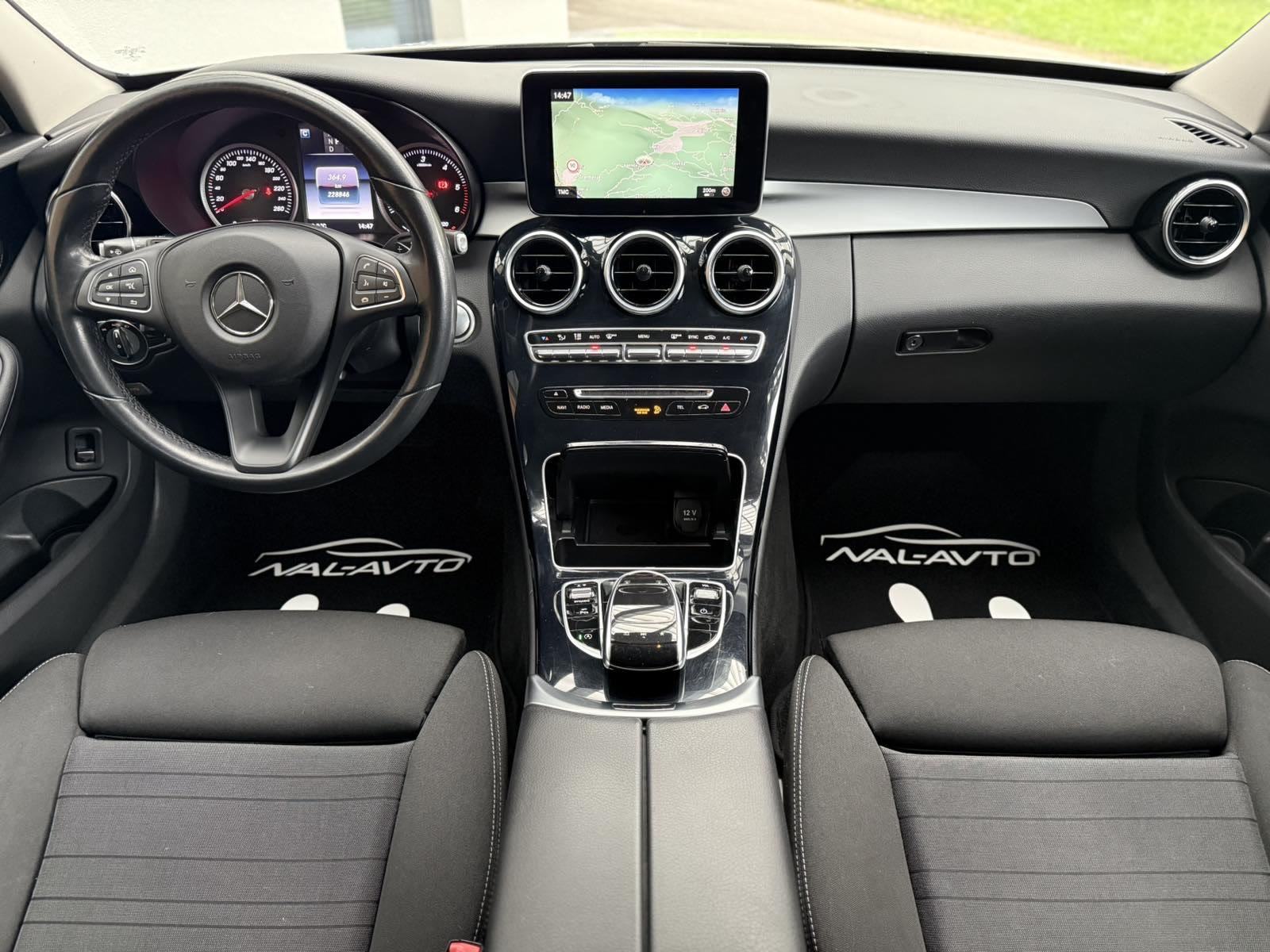 Mercedes-Benz C-klasa 220 D Aut. NAVIGACIJA-TEMPOMAT-LED, fotografija 8