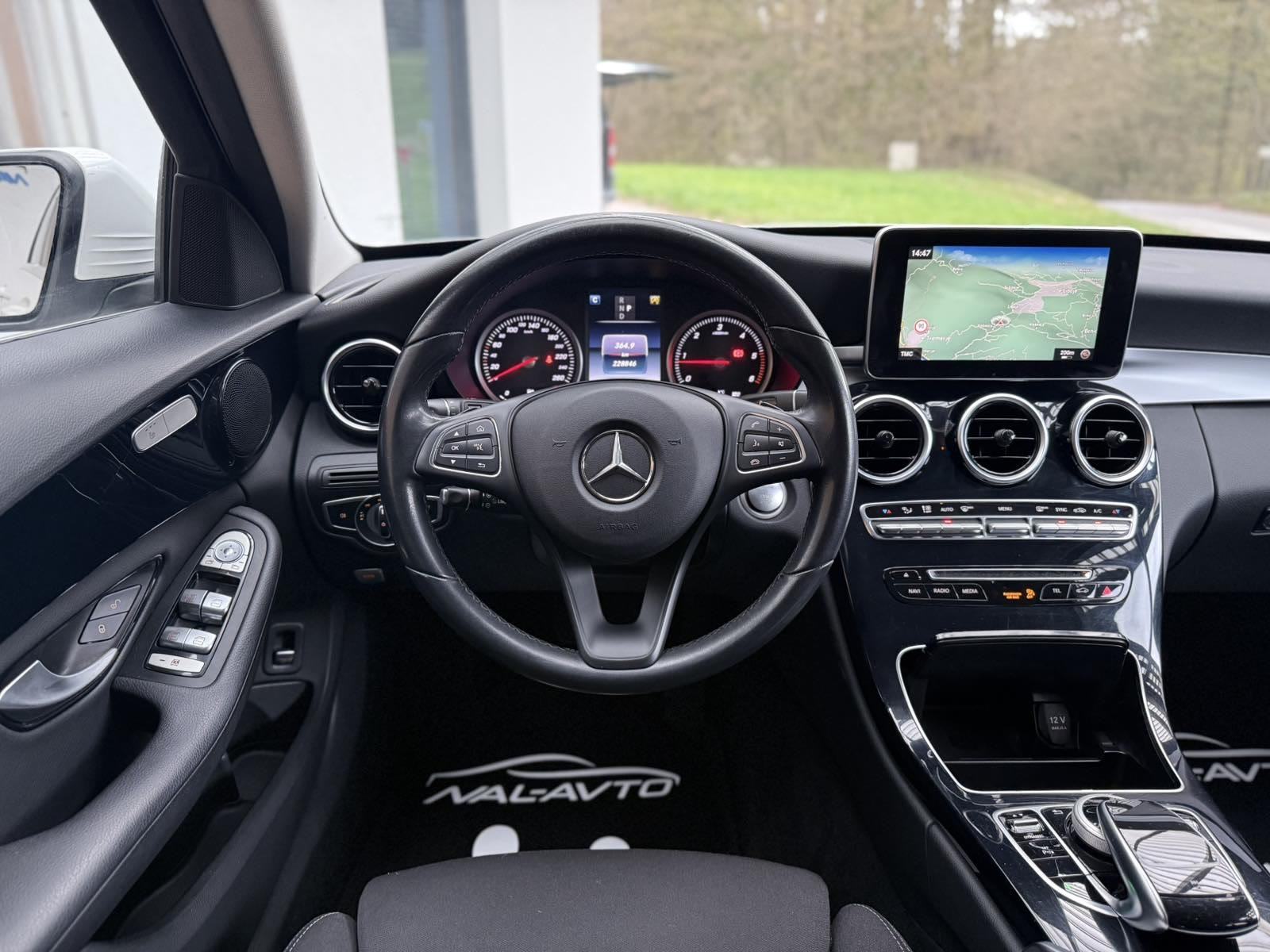 Mercedes-Benz C-klasa 220 D Aut. NAVIGACIJA-TEMPOMAT-LED, fotografija 9