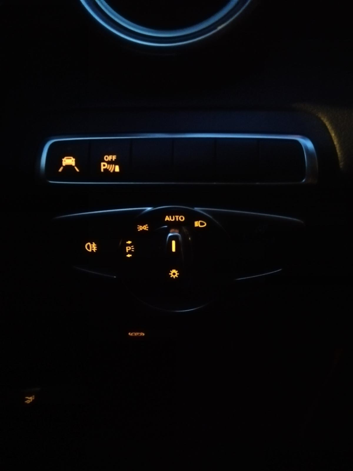 MERCEDES- AMG C-klasa 220 D - 4MATIC automatik 9 brzina, fotografija 6