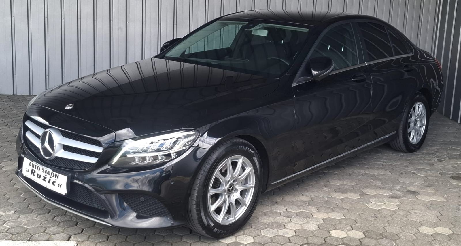 Mercedes-Benz C-klasa 220 D AUTOMATIK ALU NAV 2xPDC FULL LED GARANCIJA, pogled izvana - slika 1