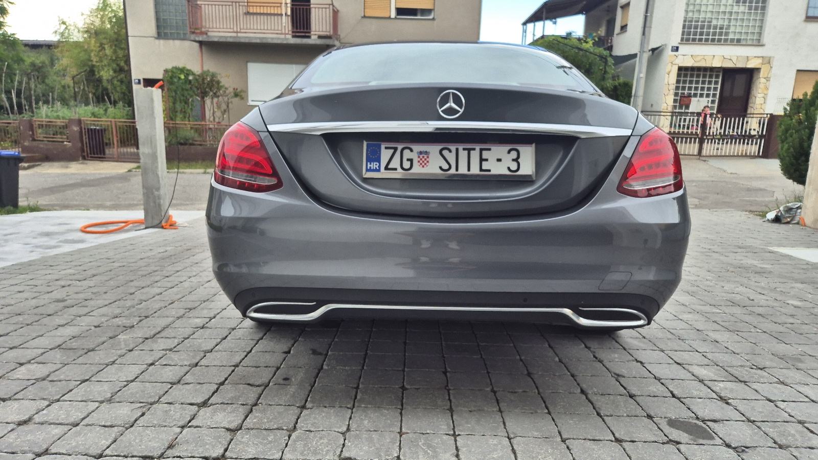 Mercedes-Benz C-klasa 220 D automatik!AVANTGARD!KUPLJEN U RH!NIJE UVOZ, fotografija 13