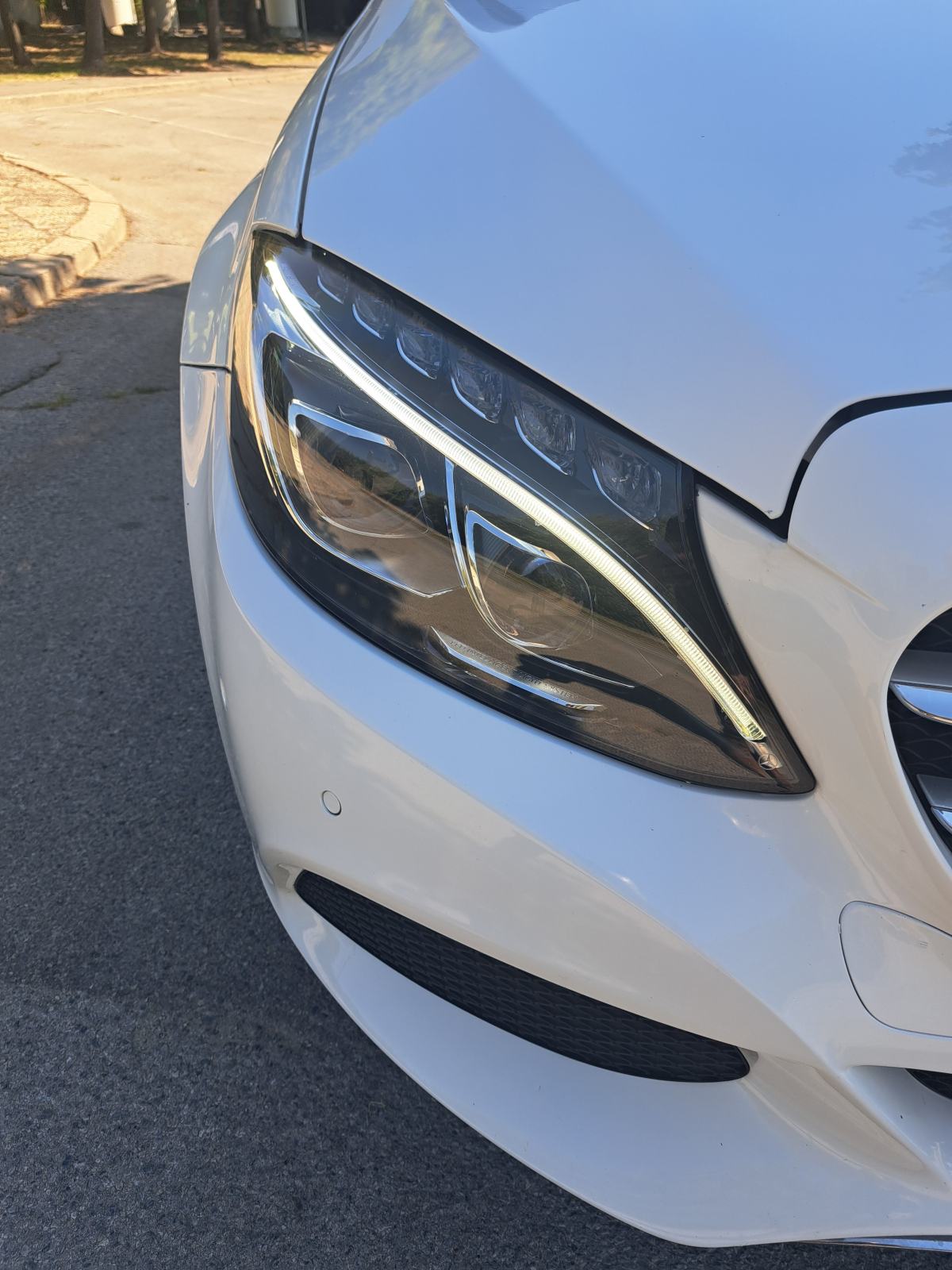 Mercedes-Benz C-klasa 220 D automatik LED SVIJETLA-AVANTGART, fotografija 4