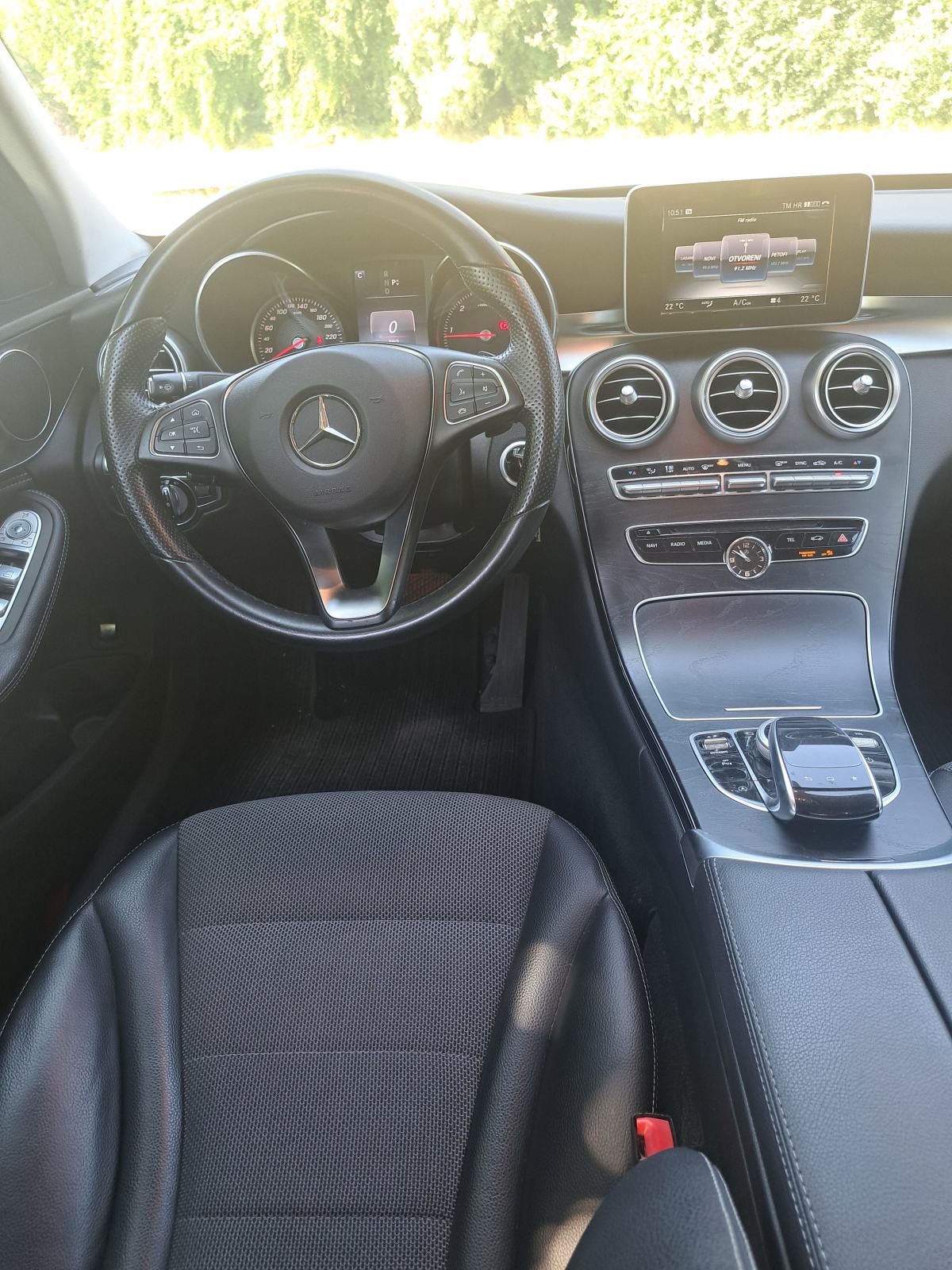 Mercedes-Benz C-klasa 220 D automatik LED SVIJETLA-AVANTGART, fotografija 7