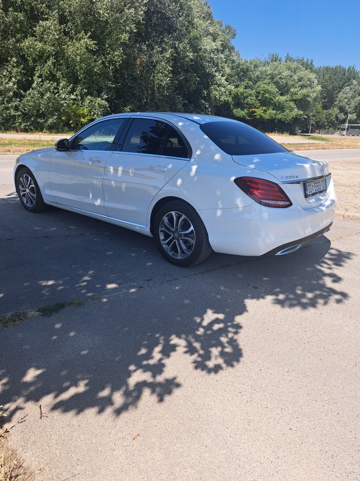 Mercedes-Benz C-klasa 220 D automatik LED SVIJETLA-AVANTGART, fotografija 8