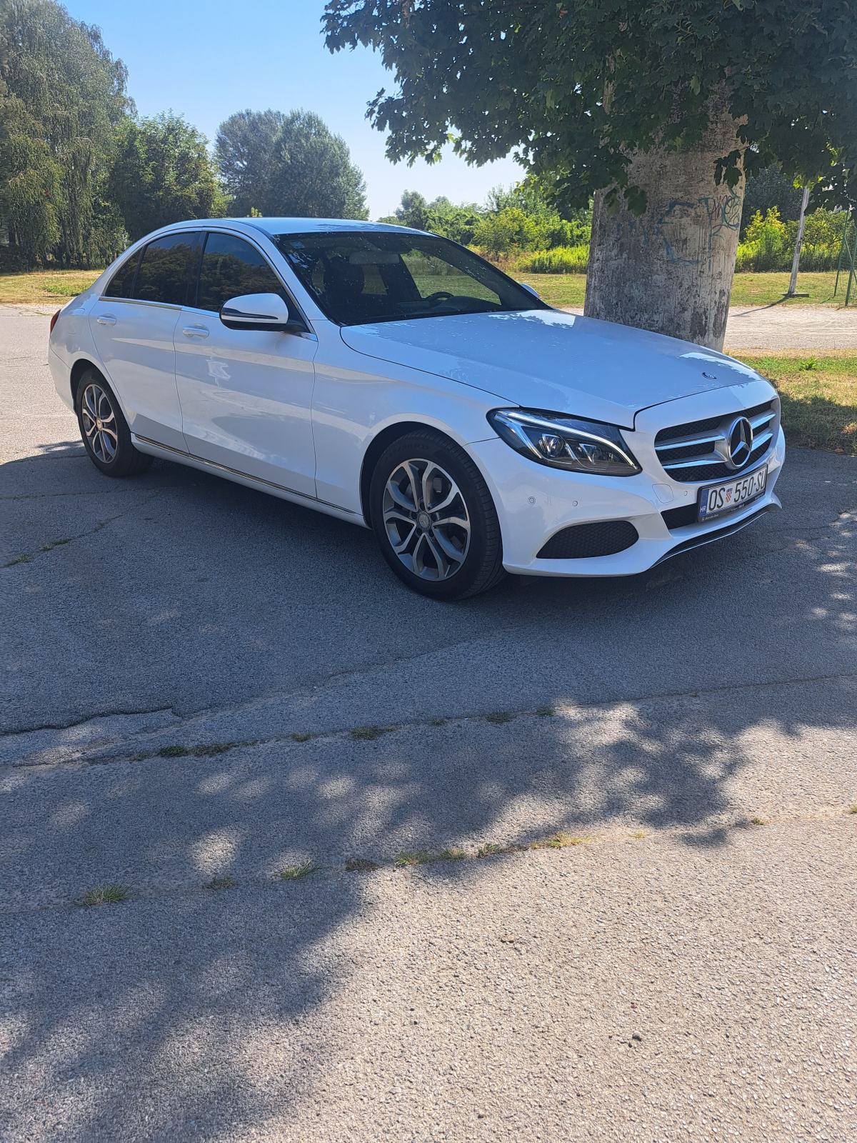Mercedes-Benz C-klasa 220 D automatik LED SVIJETLA-AVANTGART, fotografija 2