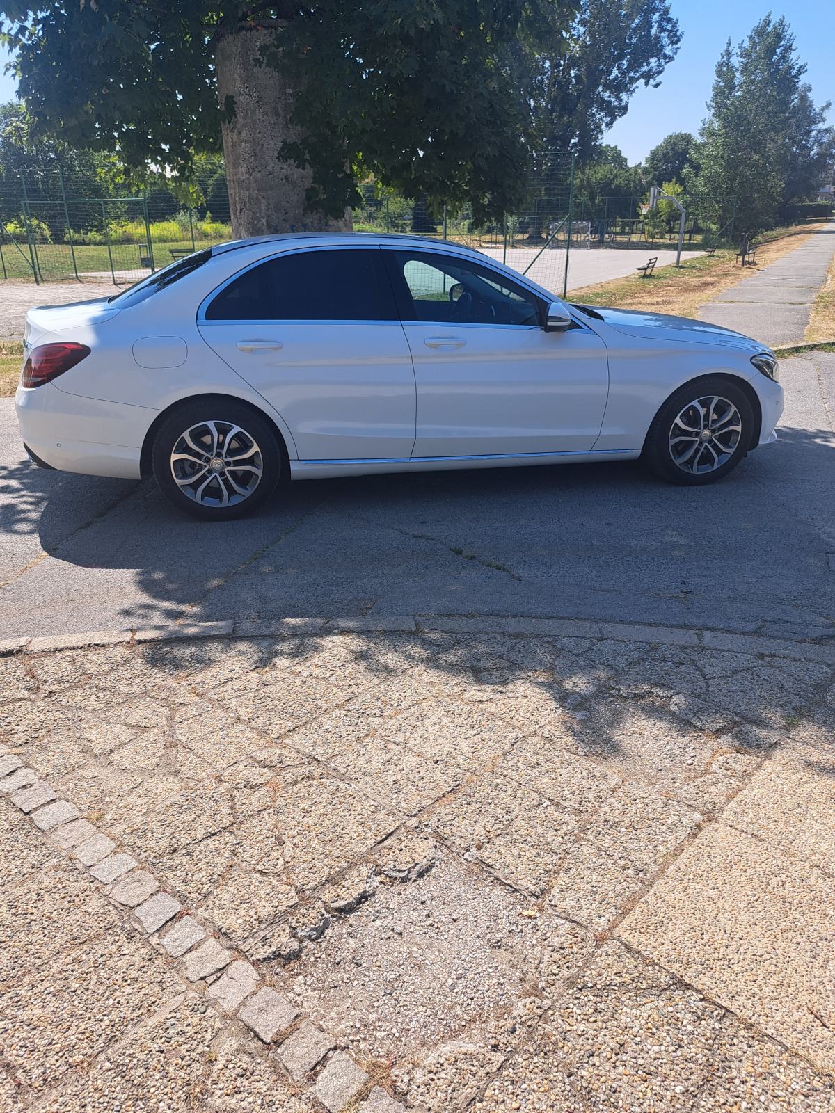 Mercedes-Benz C-klasa 220 D automatik LED SVIJETLA-AVANTGART, fotografija 11