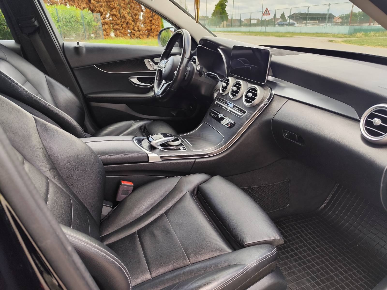 Mercedes-Benz C-klasa 220 D automatik, fotografija 12