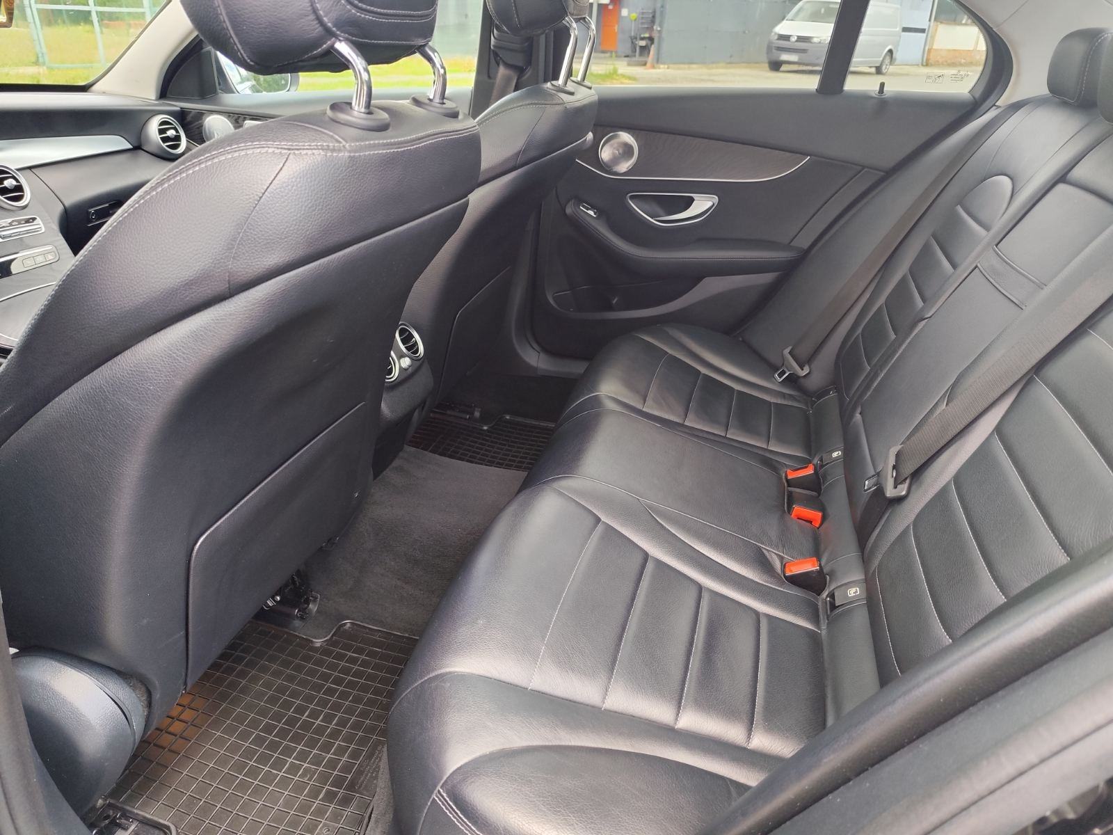 Mercedes-Benz C-klasa 220 D automatik, fotografija 15