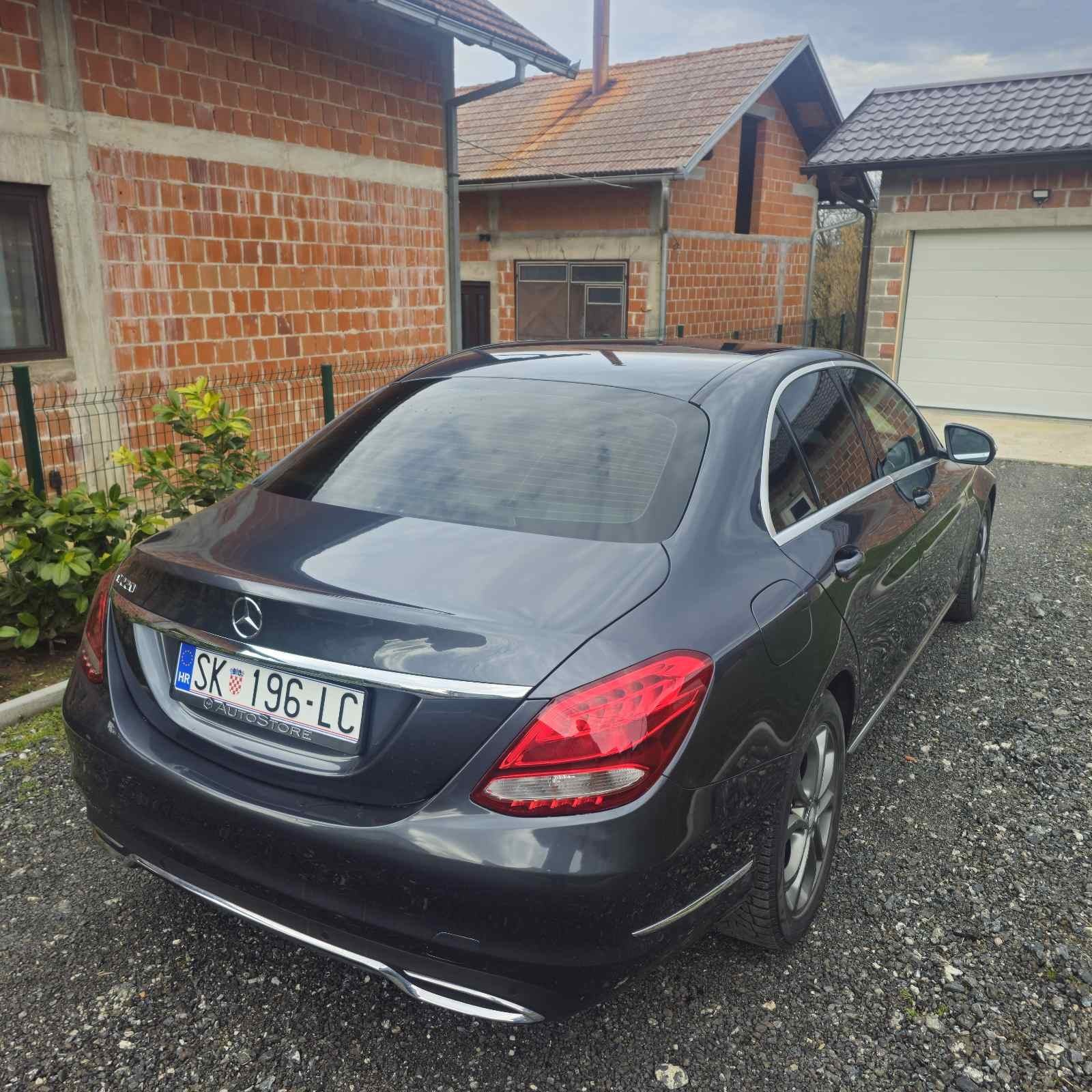 Mercedes-Benz C-klasa 220 D automatik, fotografija 5