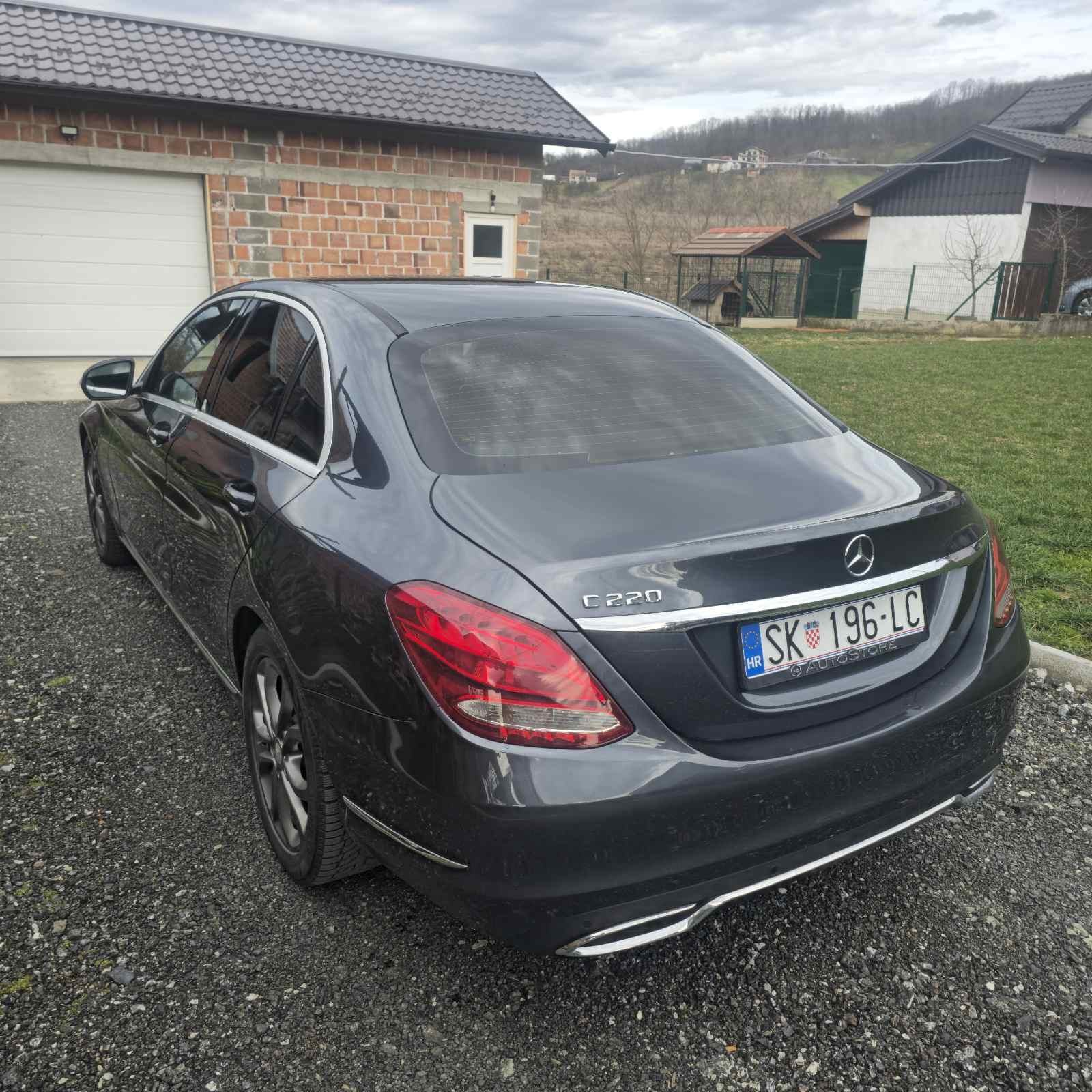 Mercedes-Benz C-klasa 220 D automatik, fotografija 4
