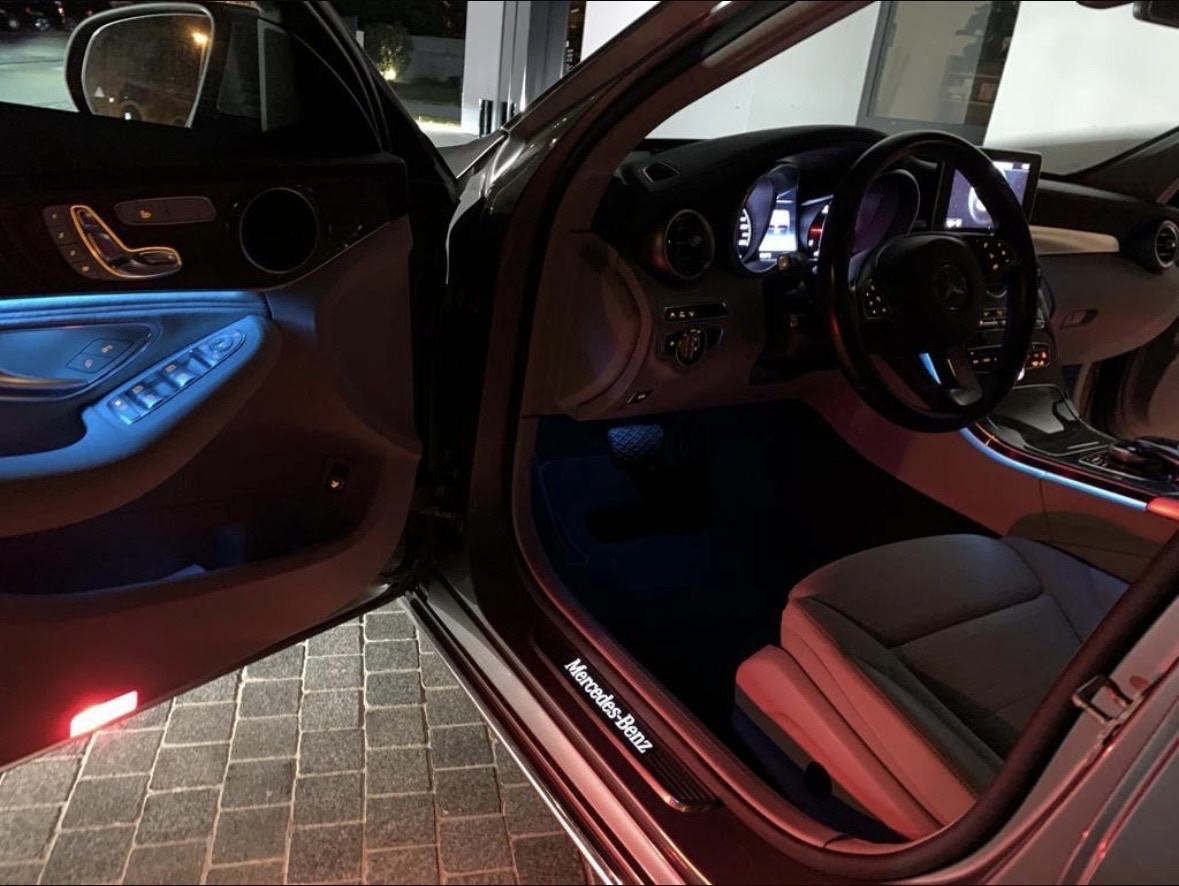 Mercedes-Benz C-klasa 220 D automatik full oprema registriran 1 godinu, fotografija 7