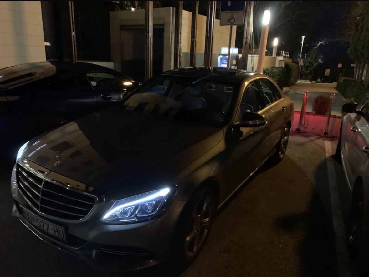 Mercedes-Benz C-klasa 220 D automatik full oprema registriran 1 godinu, fotografija 10