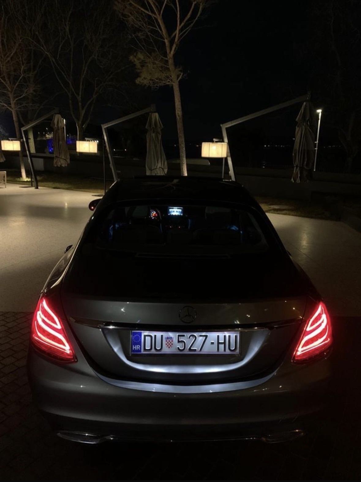 Mercedes-Benz C-klasa 220 D automatik full oprema registriran 1 godinu, fotografija 8