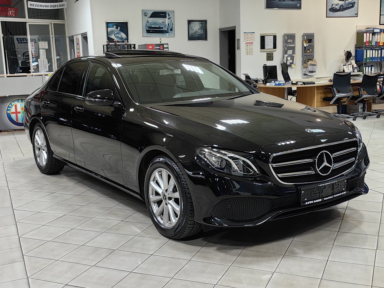 Mercedes-Benz E- 220 D limuzina *AVANTGARDE 9.G *99.Tkm*2019.GOD*, fotografija 2