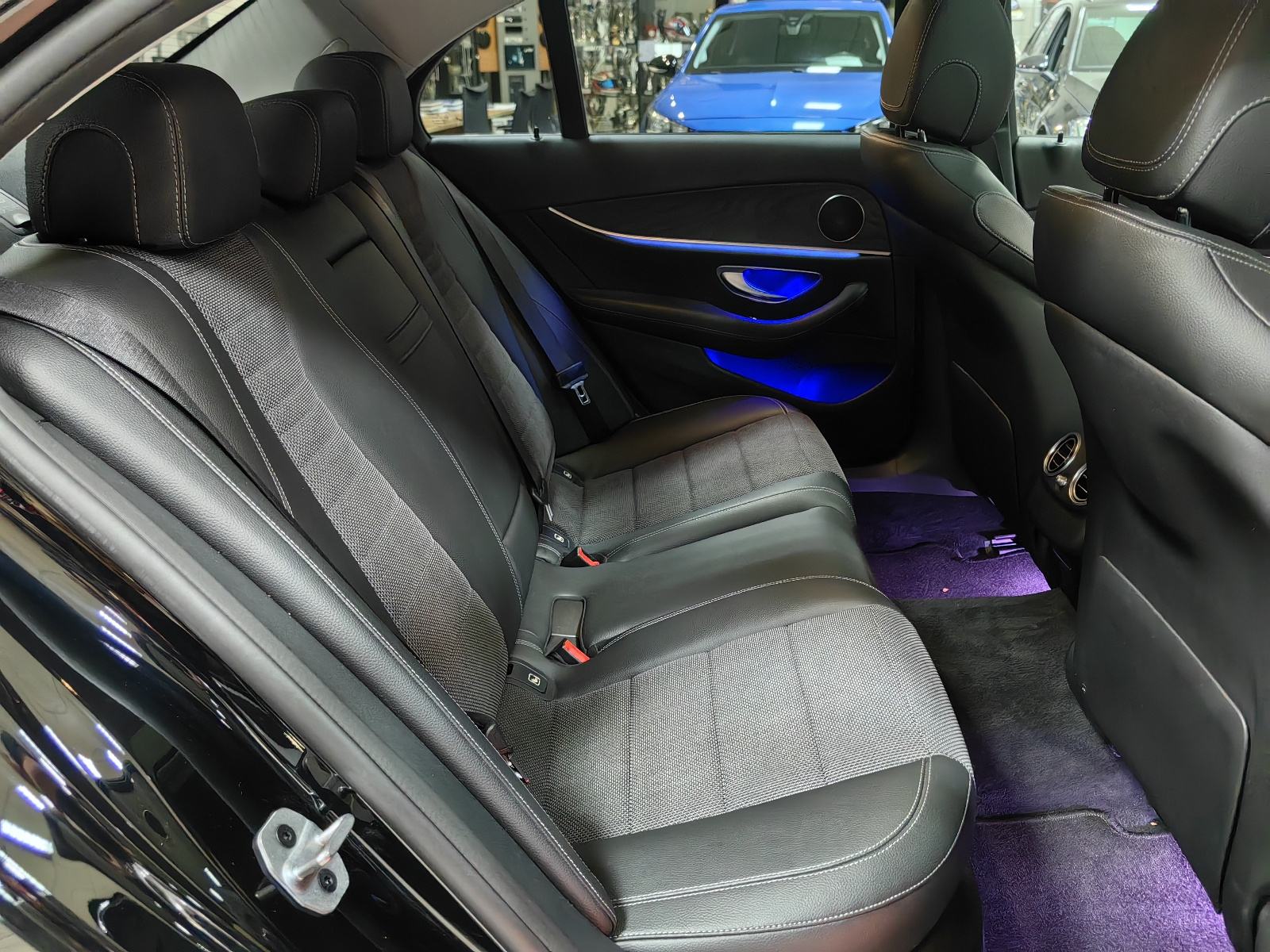 Mercedes-Benz E- 220 D limuzina *AVANTGARDE 9.G *99.Tkm*2019.GOD*, fotografija 20