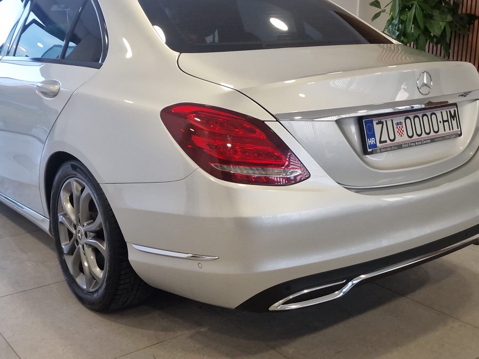 Mercedes-Benz C-klasa 220 D automatik, fotografija 6