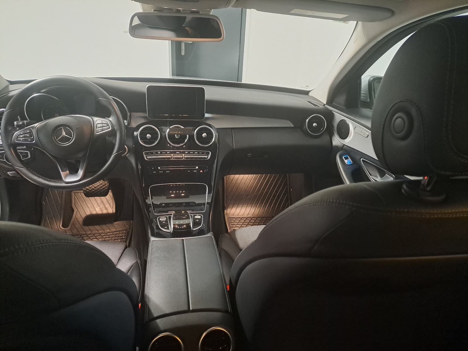 Mercedes-Benz C-klasa 220 D automatik, fotografija 10