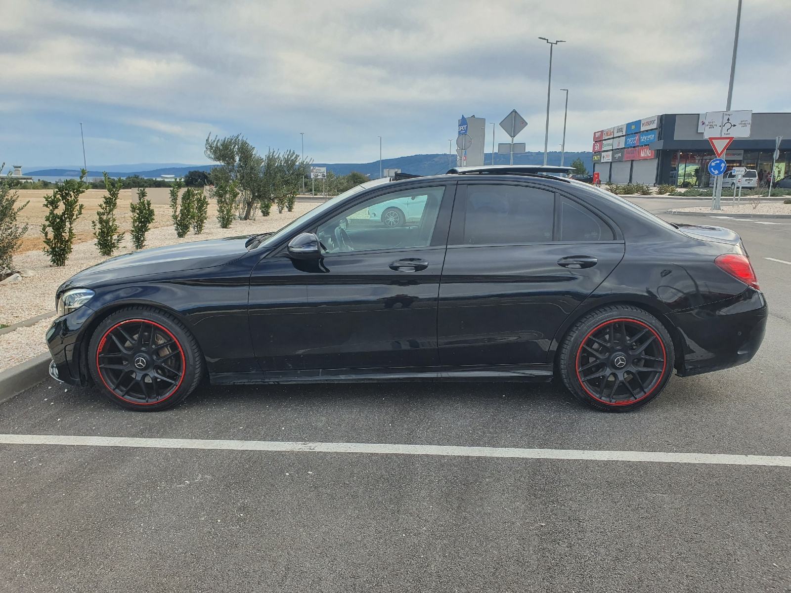 Mercedes-Benz C-klasa 220 D, pogled izvana - slika 3