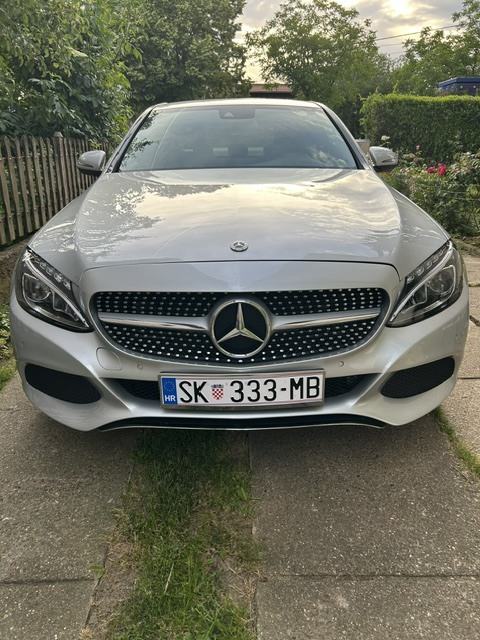 Mercedes-Benz C-klasa 220 D, fotografija 2