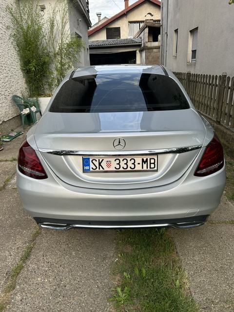 Mercedes-Benz C-klasa 220 D, fotografija 5