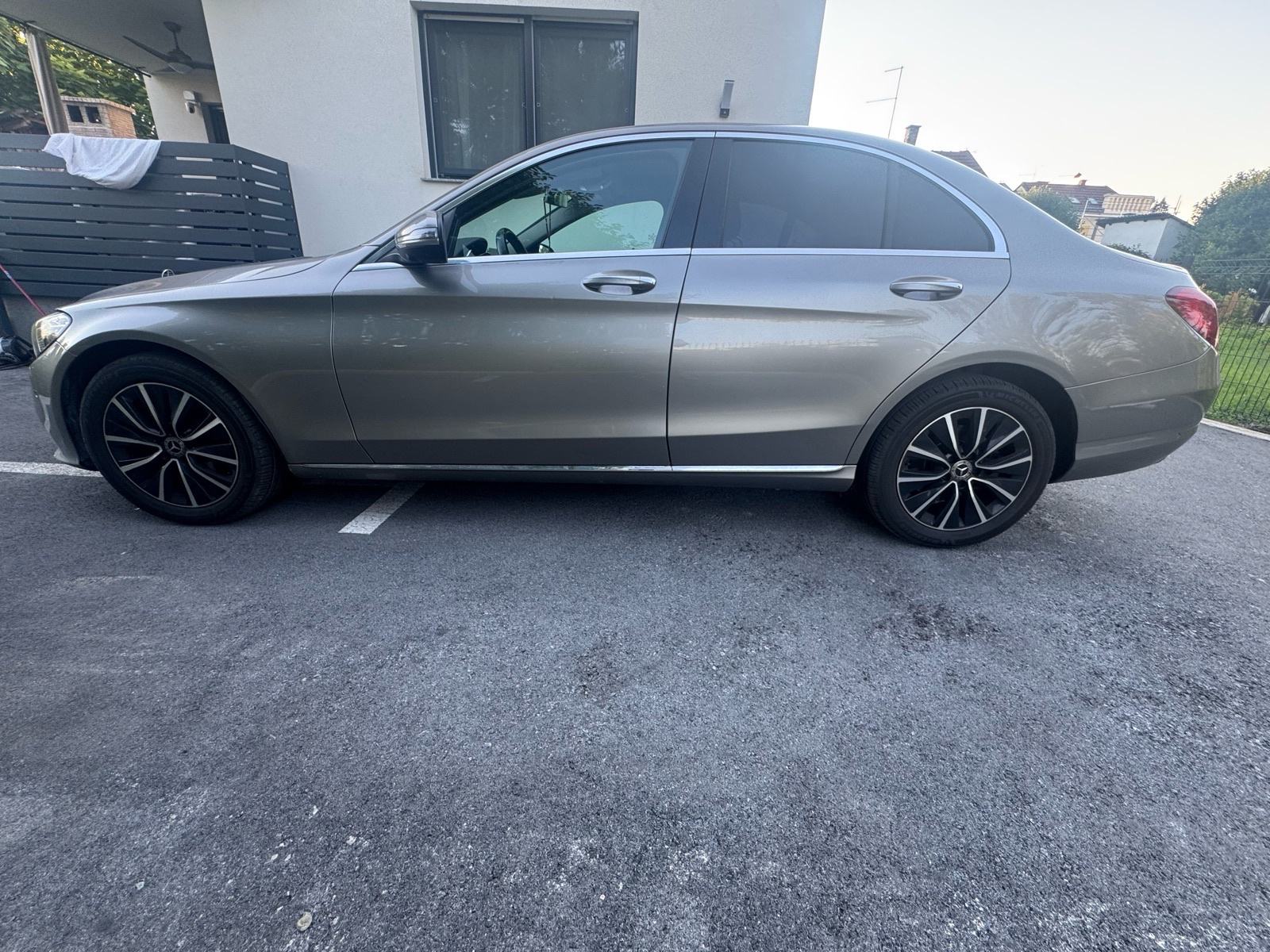 Mercedes-Benz C-klasa 220 D, fotografija 6