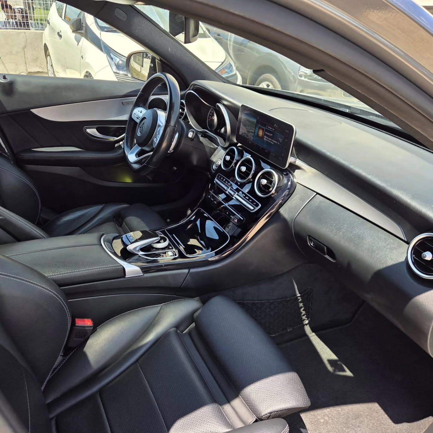 Mercedes-Benz C-klasa 220 D, fotografija 8