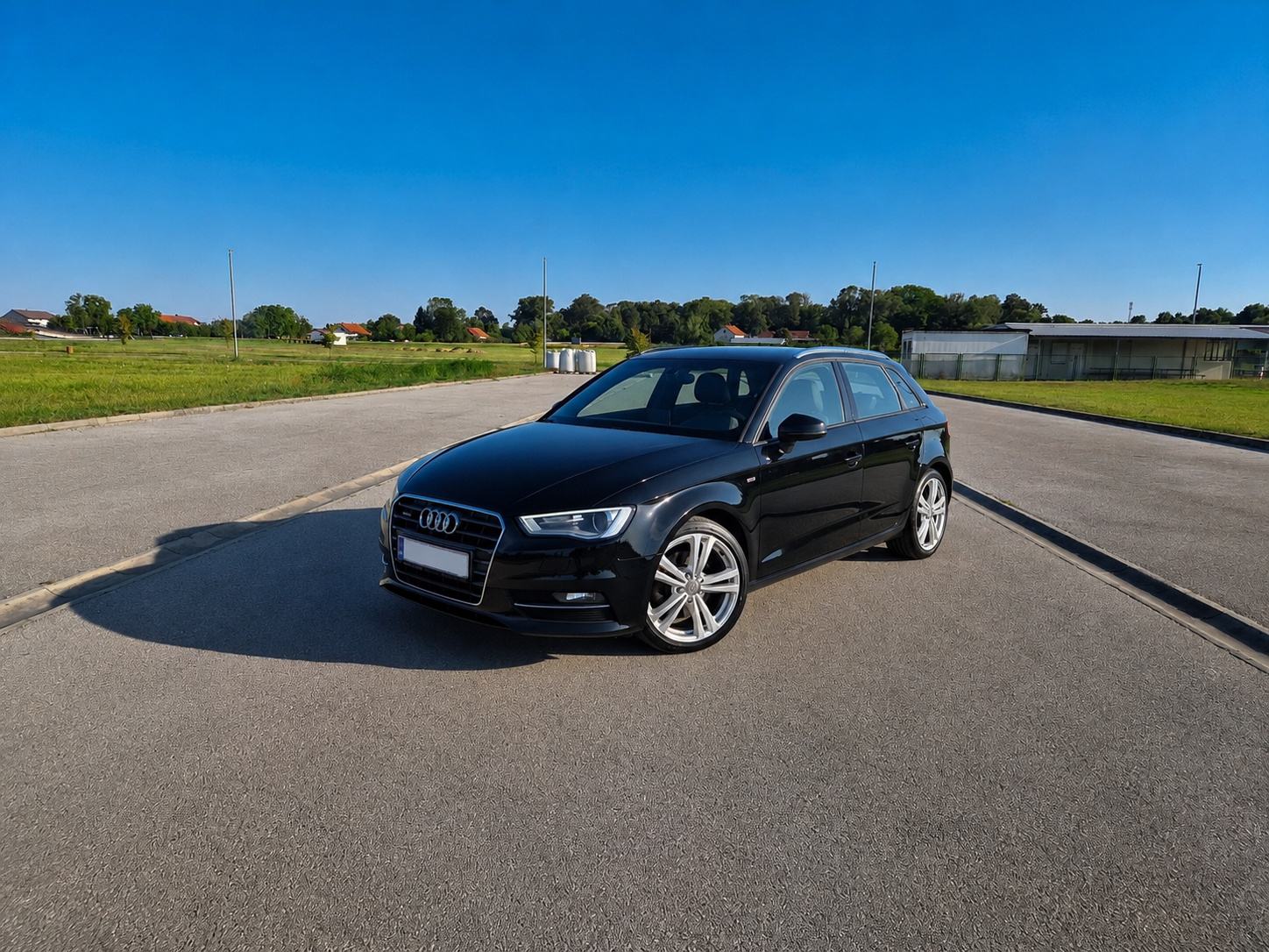 AUDI A3 2.0 TDI QUATTRO/// S-LINE, 2015 GODINA, pogled izvana - slika 2