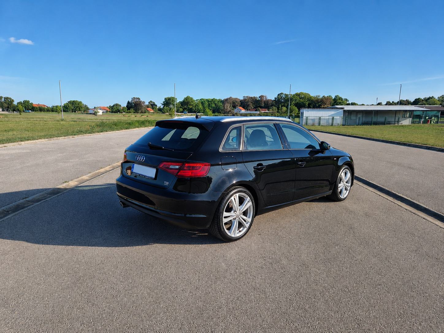 AUDI A3 2.0 TDI QUATTRO/// S-LINE, 2015 GODINA, fotografija 8