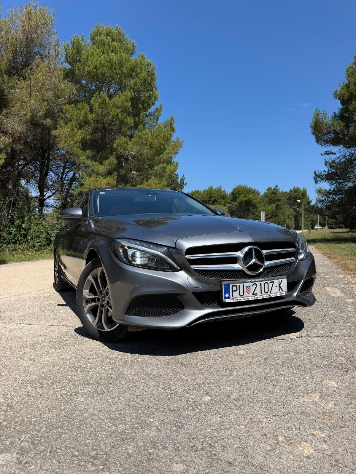 Mercedes-Benz C-klasa 220 D, fotografija 1