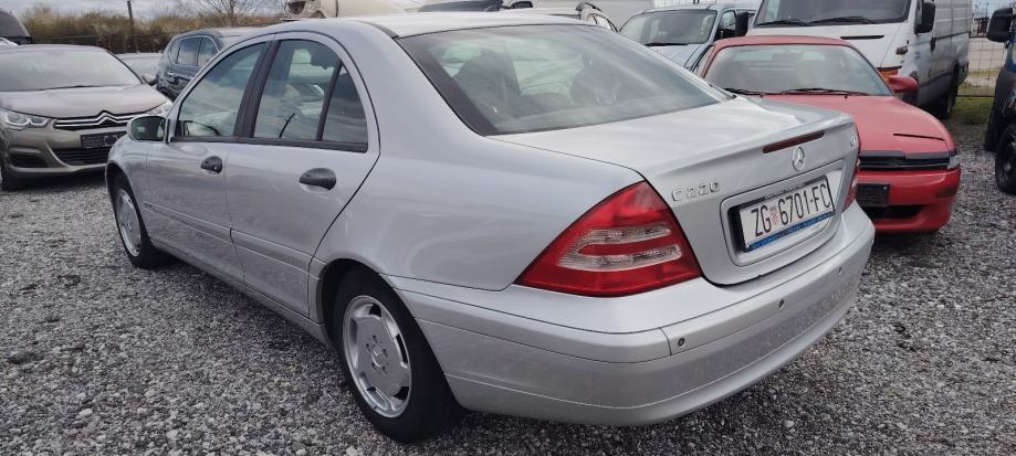 Mercedes-Benz C-klasa 220CDI REGISTRIRAN 12 2026, fotografija 5