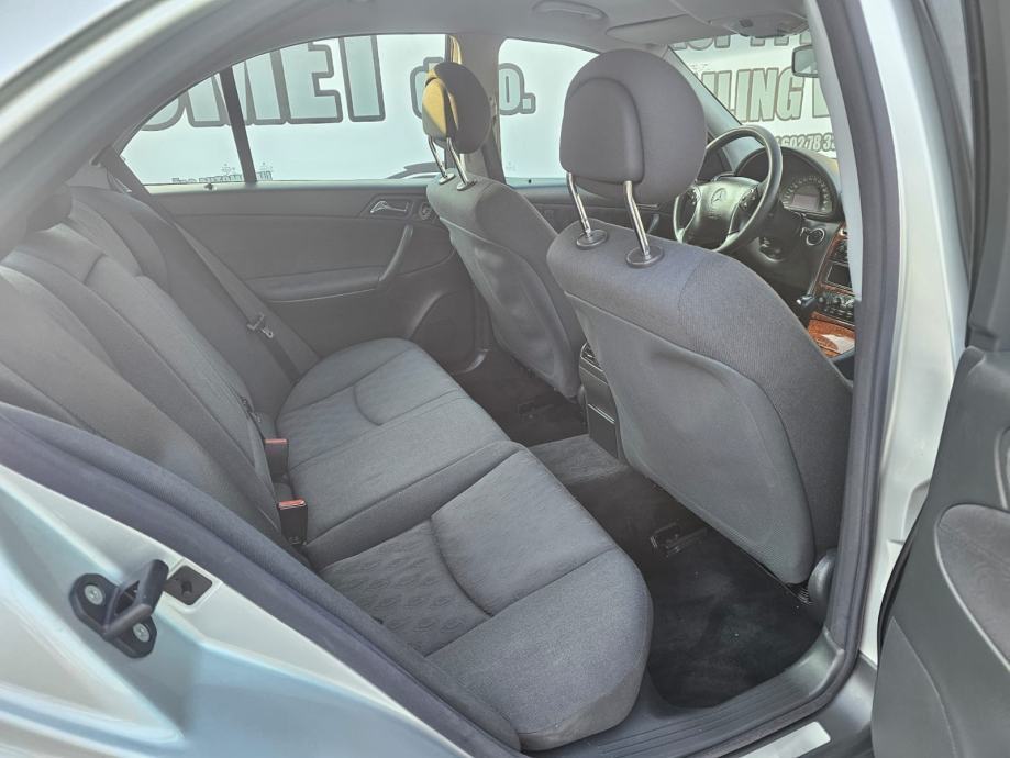 Mercedes-Benz C-klasa 220CDI REGISTRIRAN 12 2026, fotografija 7