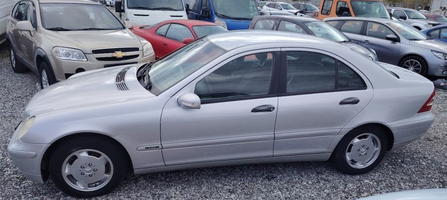 Mercedes-Benz C-klasa 220CDI REGISTRIRAN 12 2026, fotografija 11