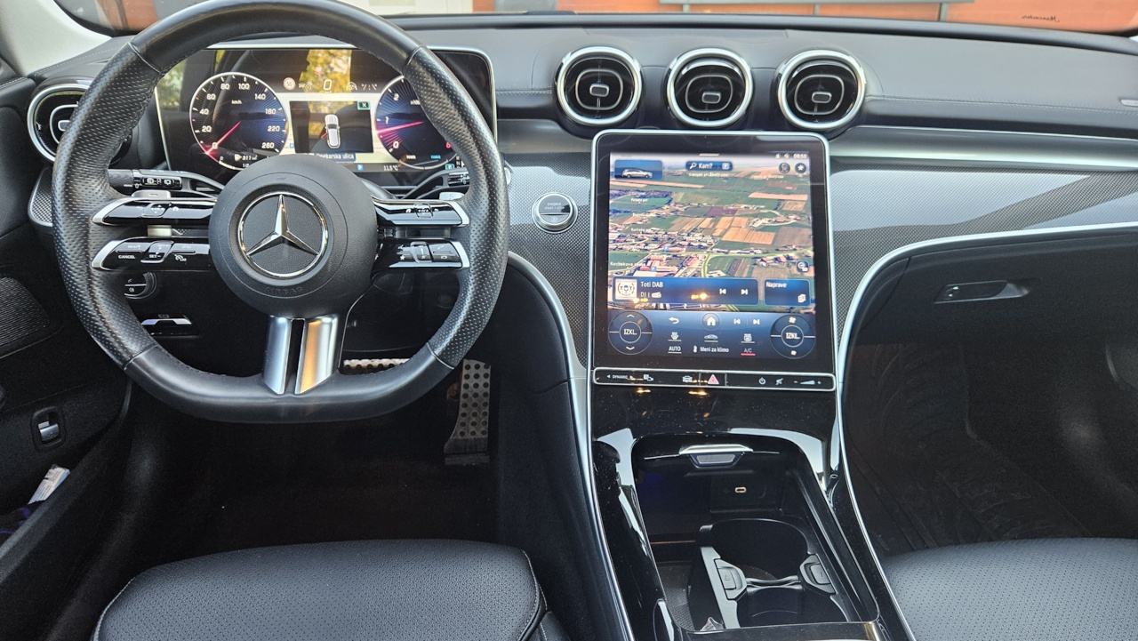 Mercedes-Benz C-klasa 220D 4 MATIC AMG LINE automatik, pogled izvana - slika 5