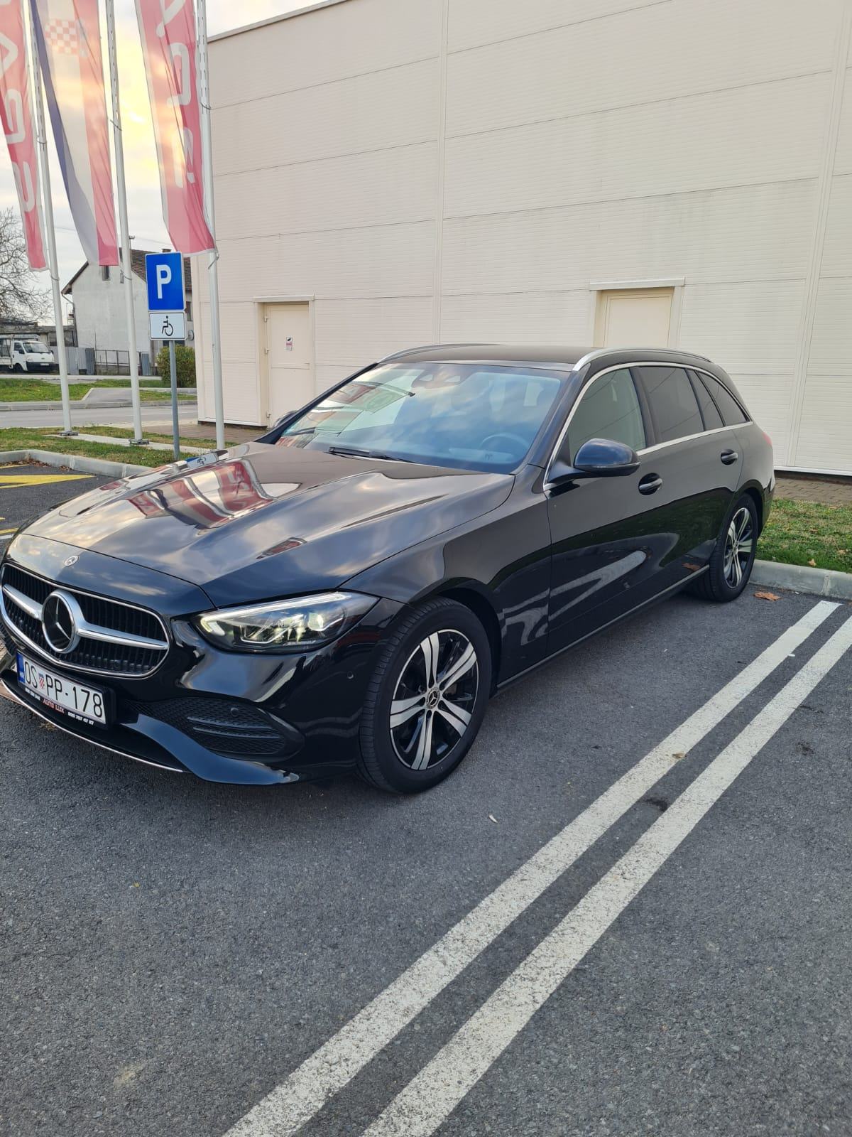 Mercedes-Benz C-klasa 220d automatik, fotografija 2
