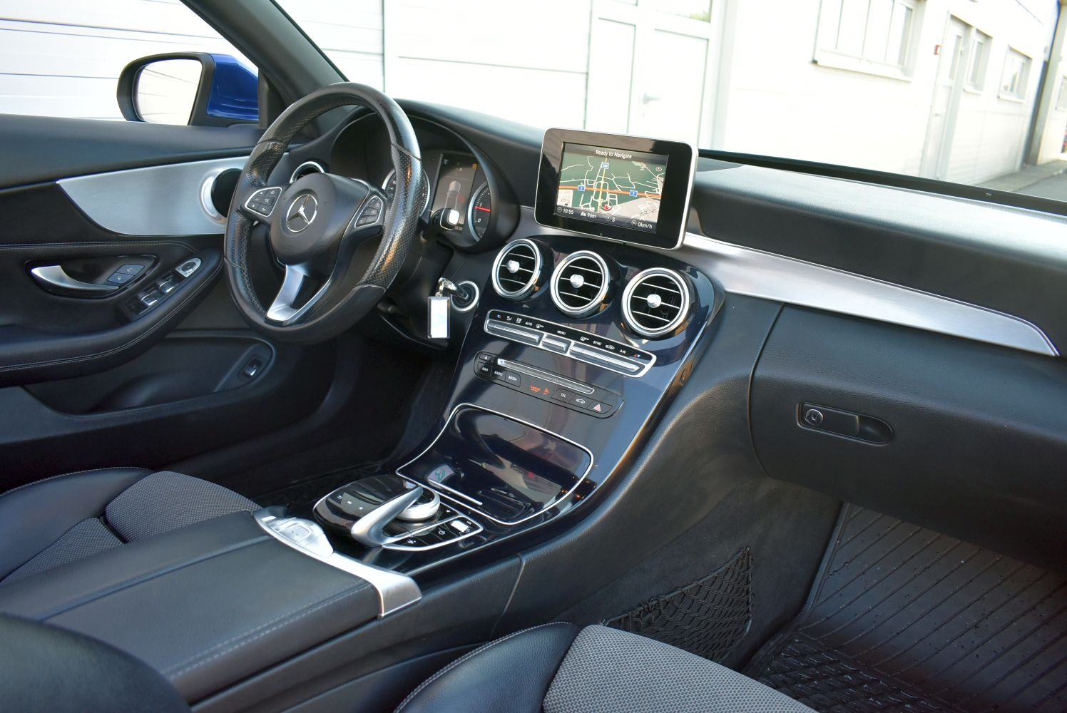 Mercedes-Benz C-klasa 220D Cabrio *HR* SERVISNA, REG. 05/2027*, fotografija 8