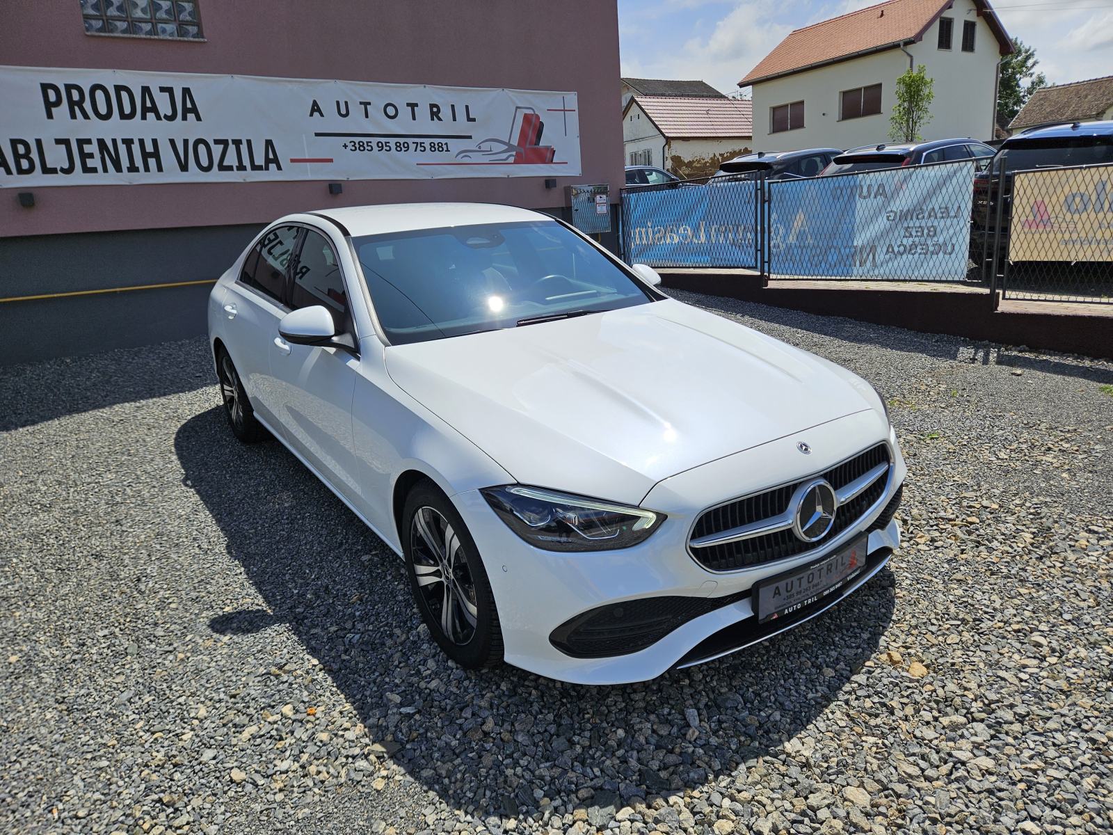 Mercedes-Benz C-klasa 220d,PERLA BIJELA,LEASING BEZ UČEŠĆA I BEZ JAMAC, fotografija 9